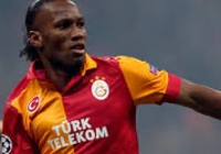 Drogba adott még egy leckét